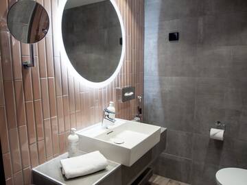 Фото номера Стандартный двухместный номер с 1 кроватью Отель Original Sokos Hotel Vaakuna Kouvola г. Коувола 5